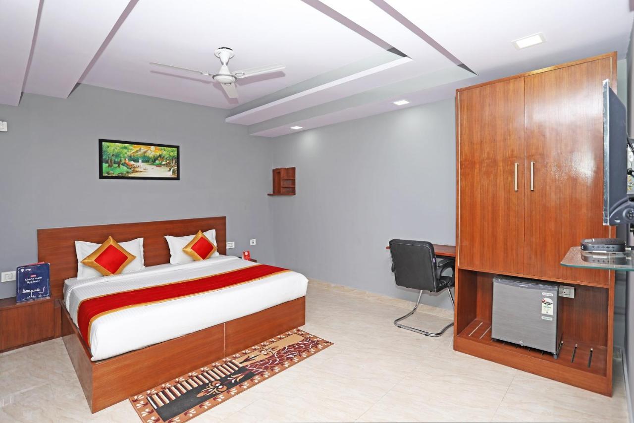 Готель Capital O Aashiyana Paradise Near Omaxe Gurgaon Mall Екстер'єр фото